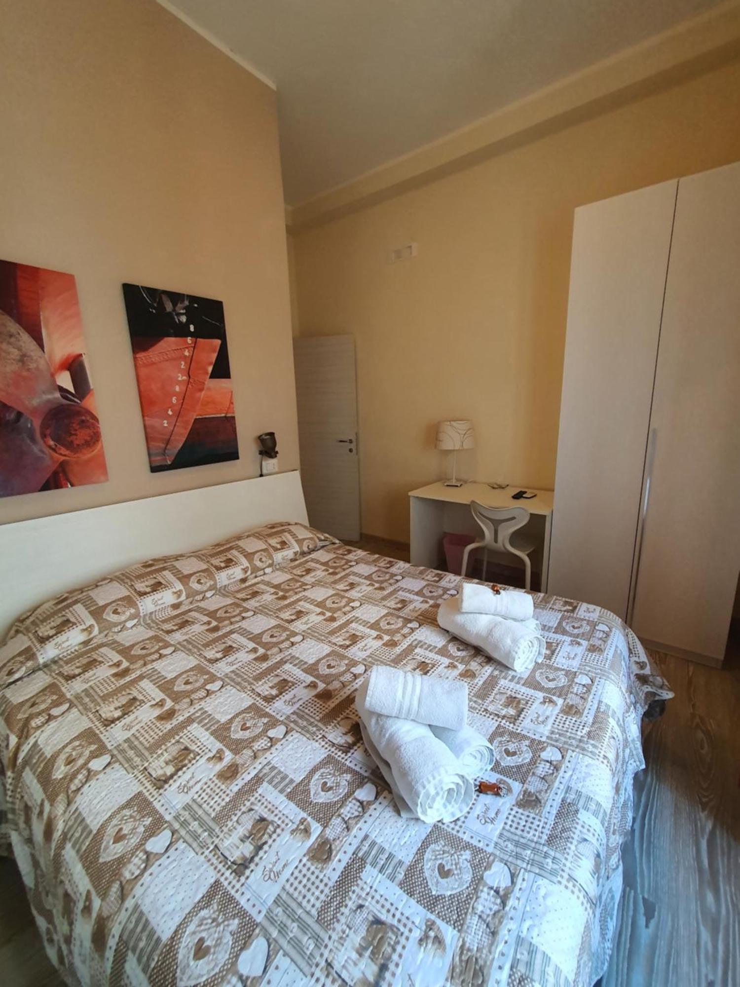 4Rooms Guest House Free Wi-Fi Salerno Exterior foto