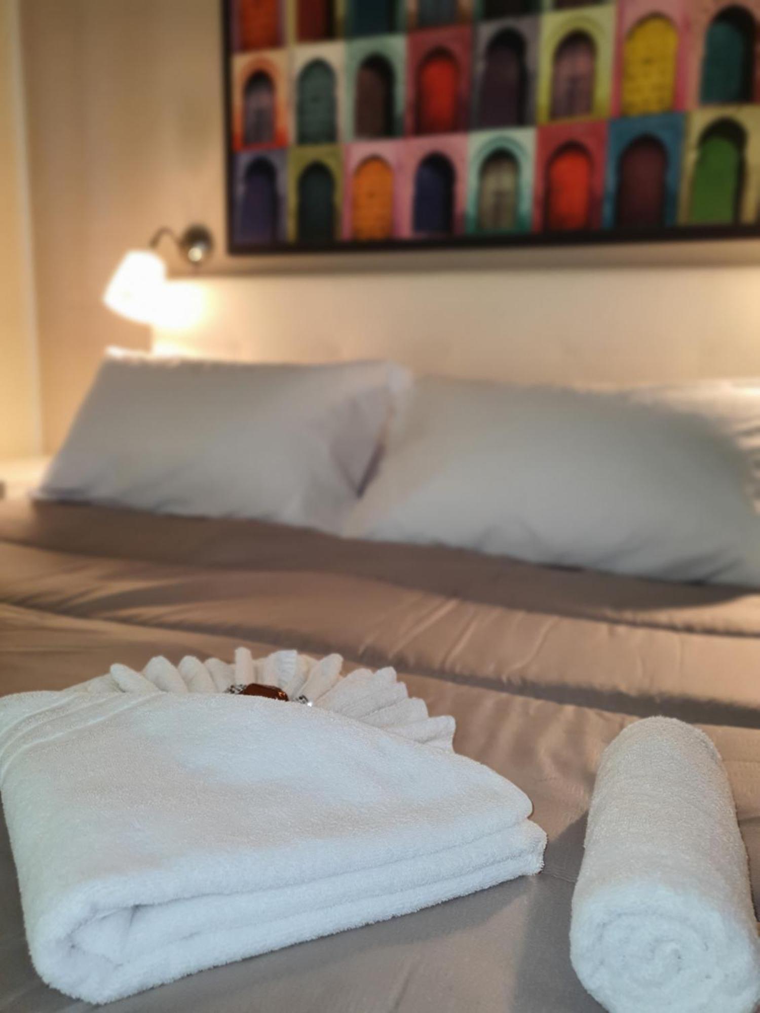 4Rooms Guest House Free Wi-Fi Salerno Exterior foto